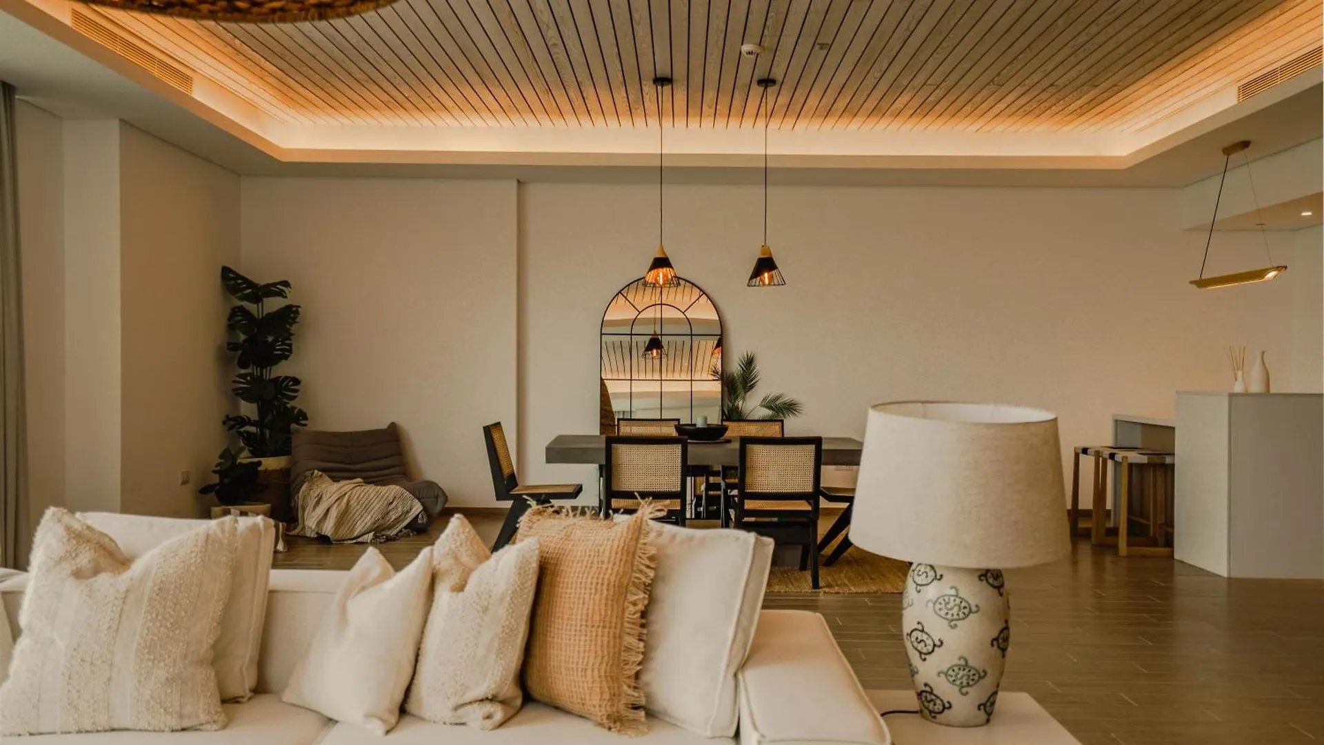 Apartment Private Pool & Beach At Your Doorstep Abu Dhabi